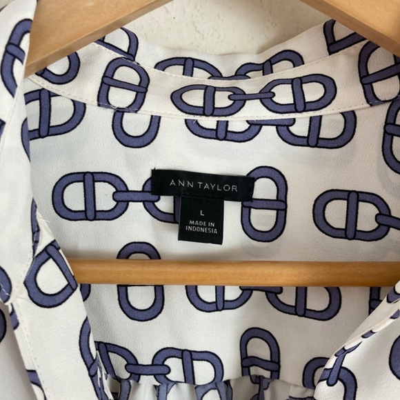Ann Taylor Women’s top - Picture 2 of 7